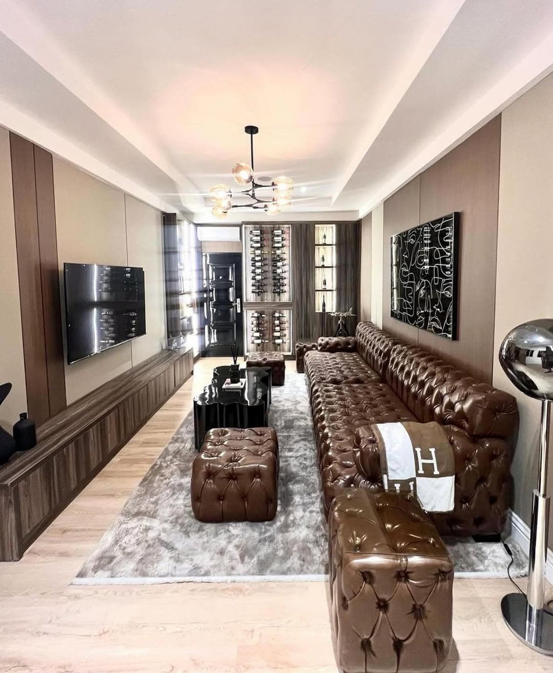 Crown Jewel — view 3
