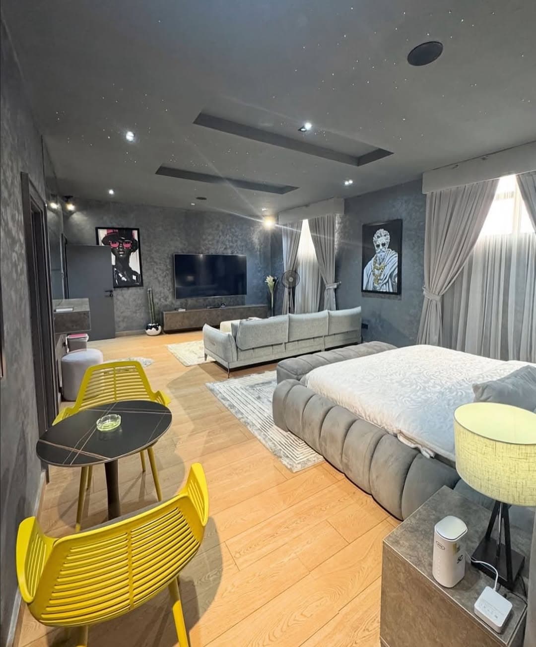 Skyline Penthouse — view 3