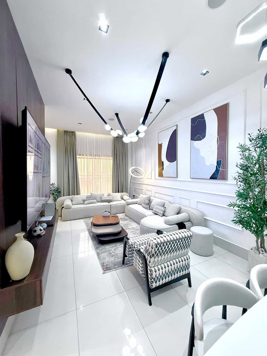 Interior of The Ambassador’s Apartment