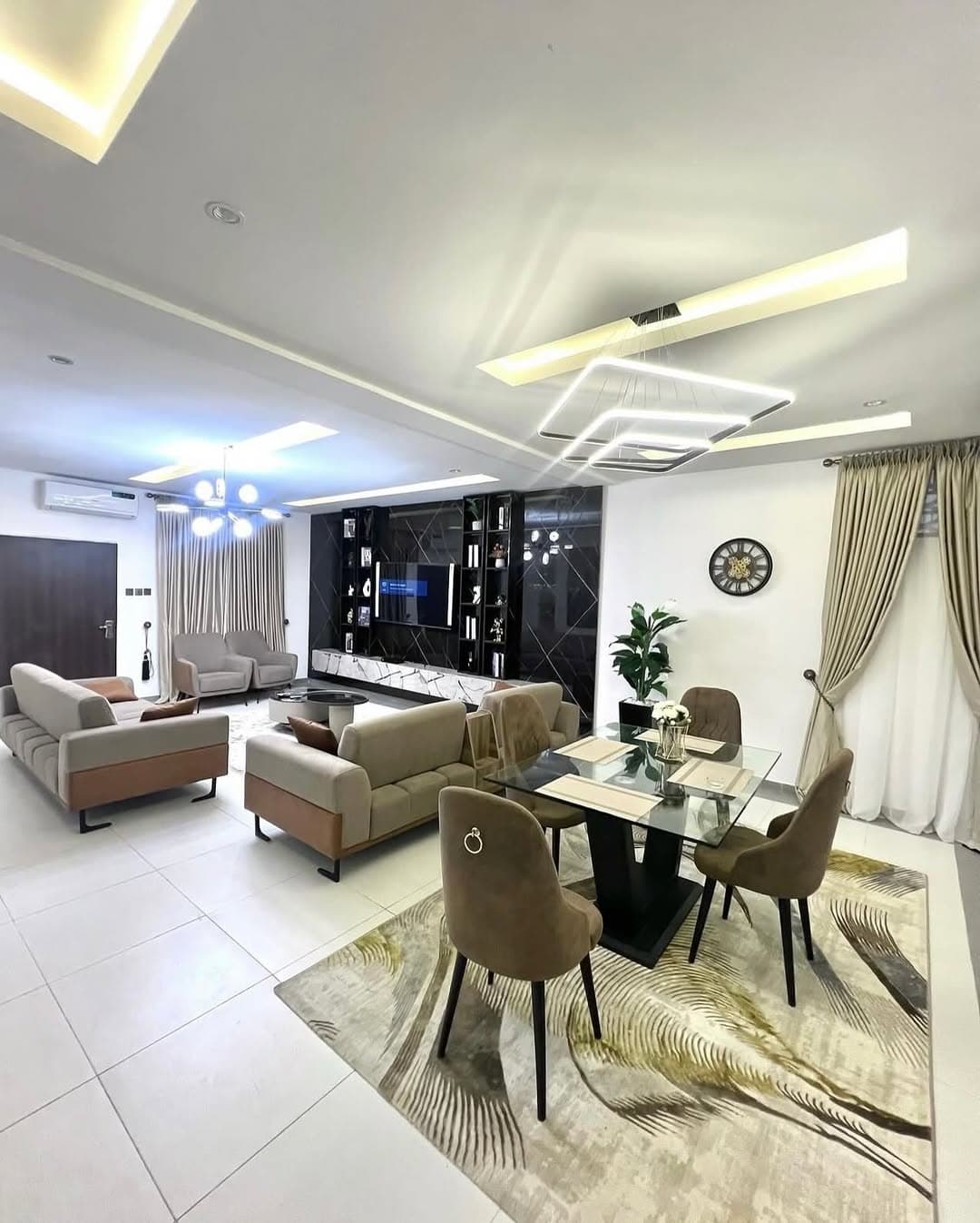 Interior of Summit - The Residence