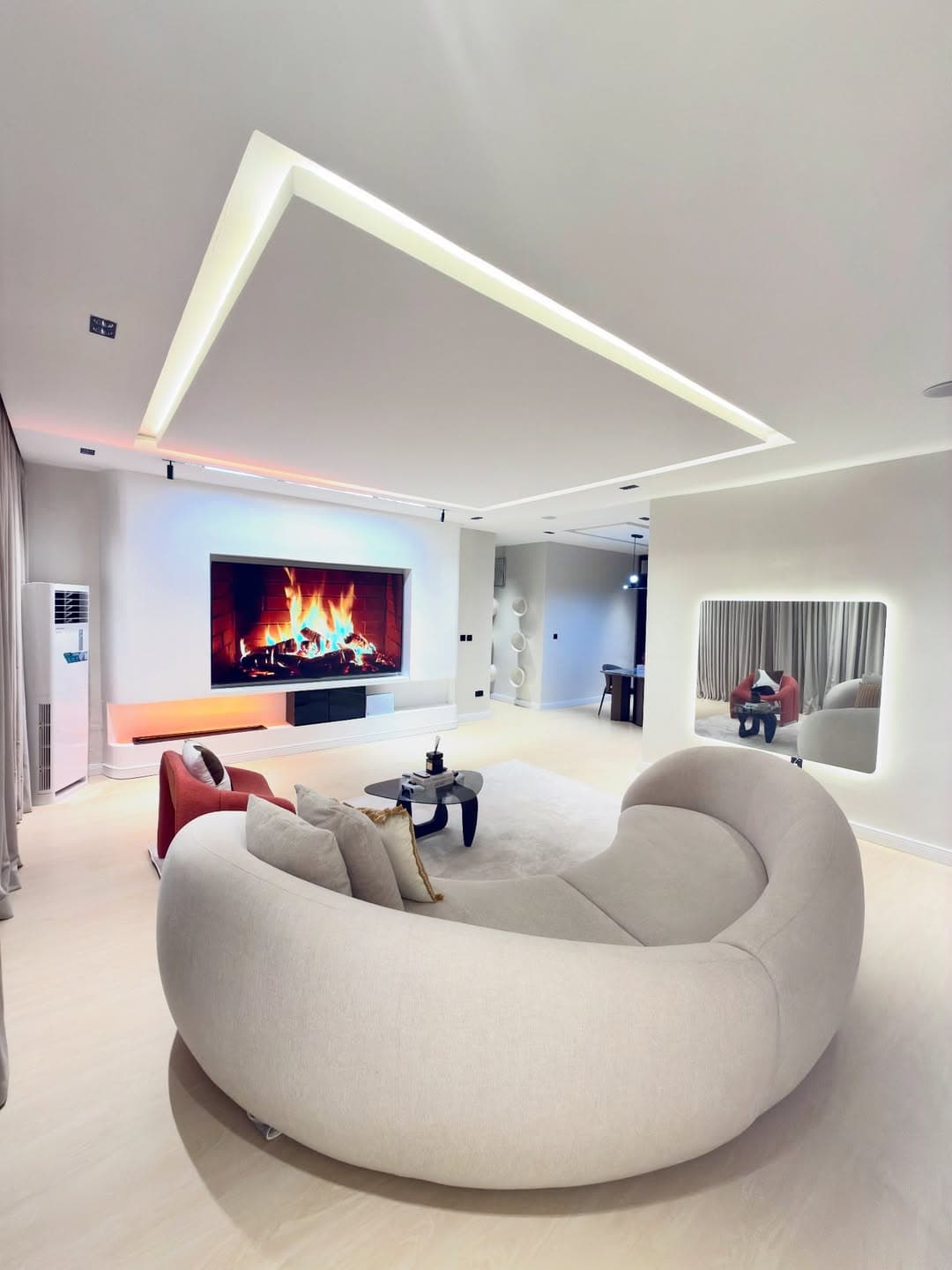 Interior of Sundial Court